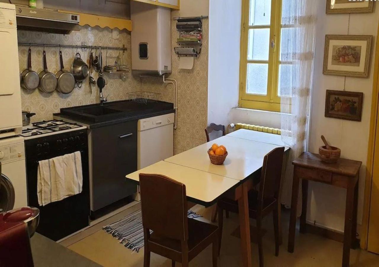 Grand Appartement De Charme Avec Parking Prive Florac Εξωτερικό φωτογραφία